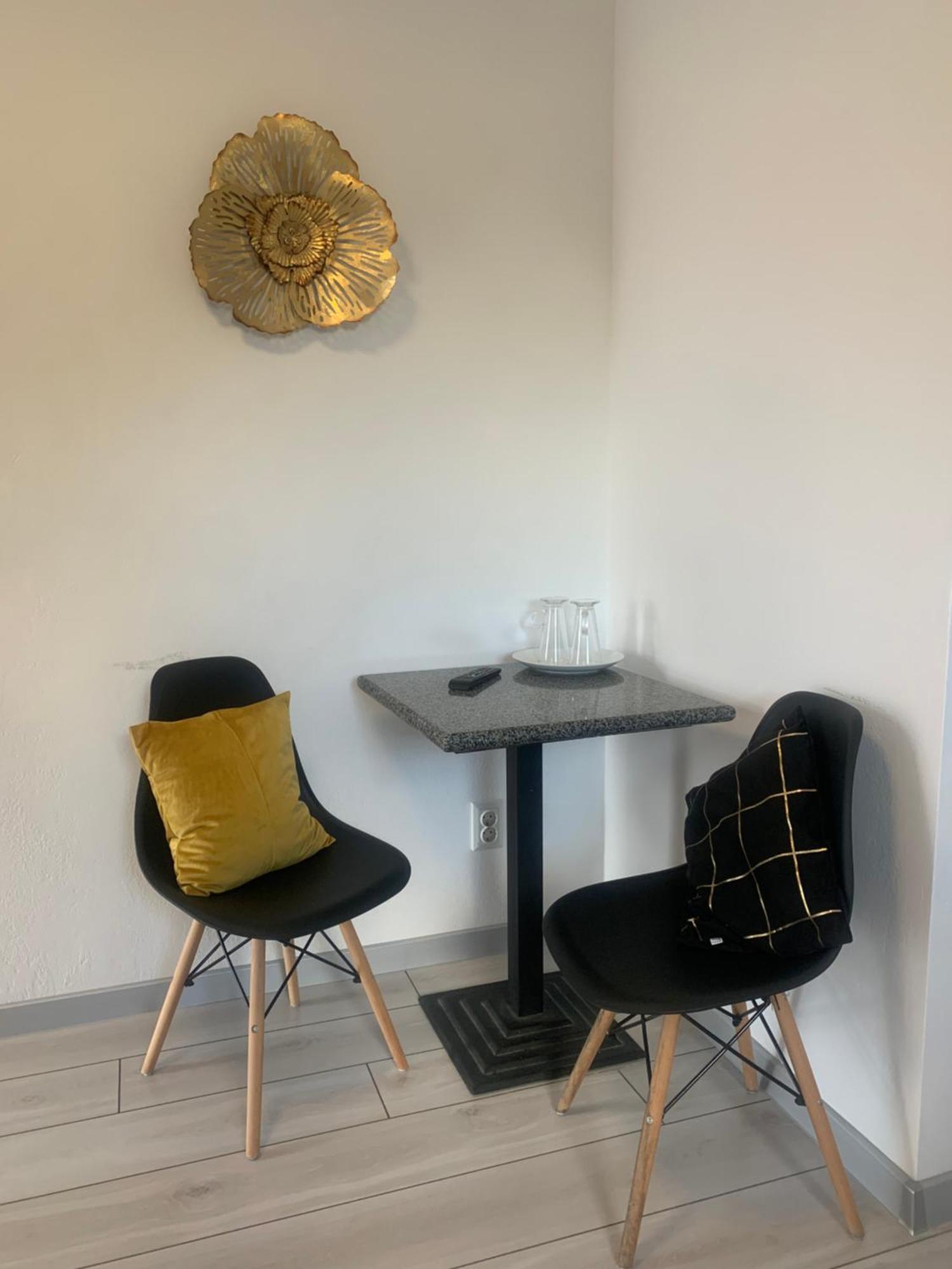 Hotel Femina Zhytomyr Dış mekan fotoğraf