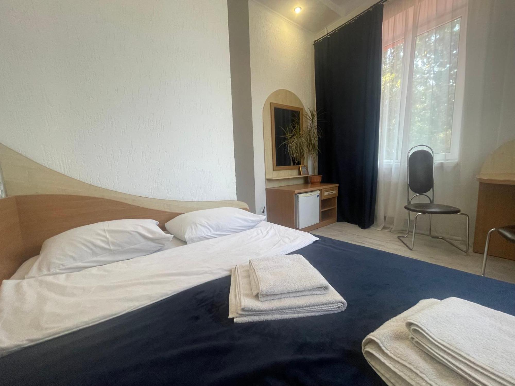Hotel Femina Zhytomyr Dış mekan fotoğraf