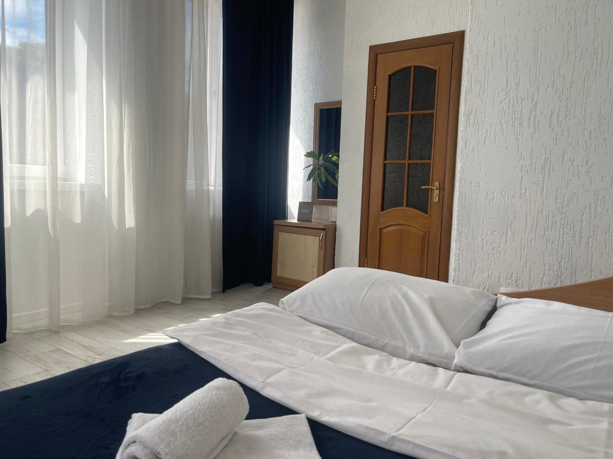 Hotel Femina Zhytomyr Dış mekan fotoğraf